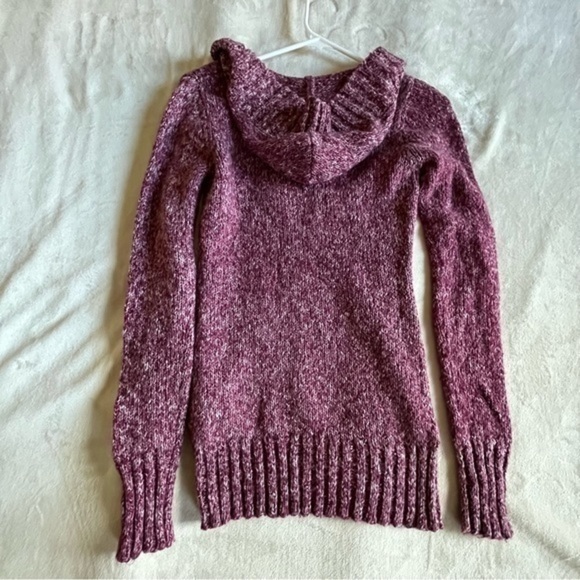 Wet Seal Women’s Button Burgundy Knit Pullover - Picture 2 of 5